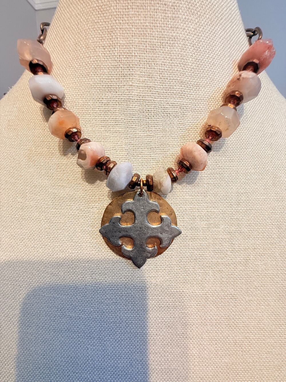 Vintage Julio Quartz Pendant Beaded Necklace 16”